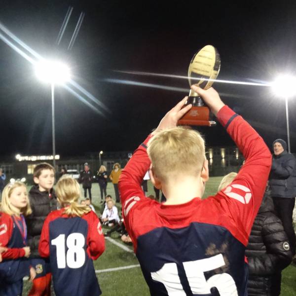 SLYNE WITH HEST: BLA SSCO TAG RUGBY CHAMPIONS